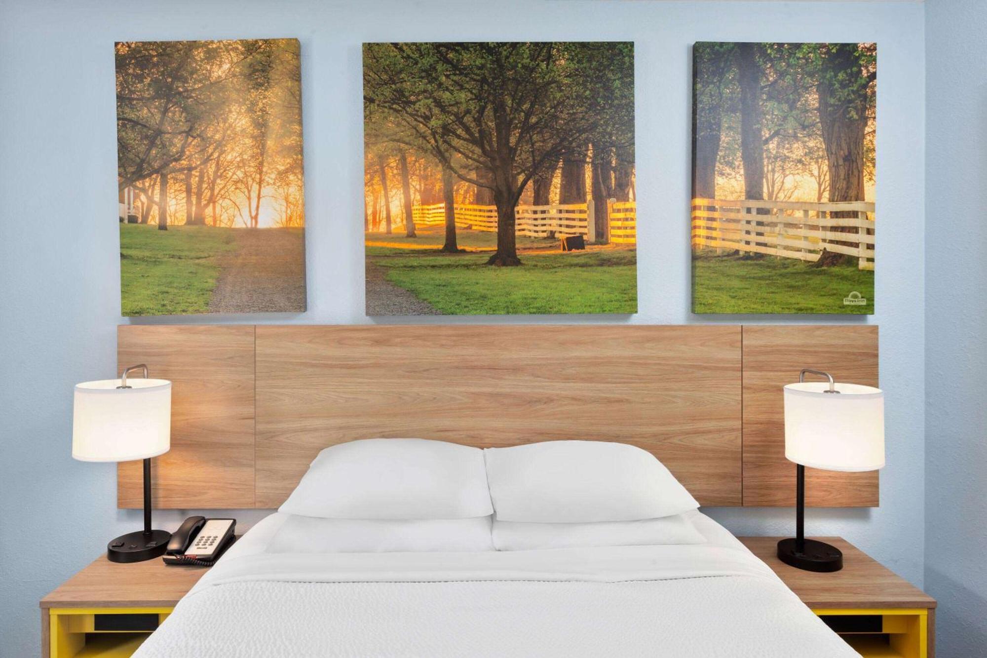 Days Inn & Suites By Wyndham Siler City Eksteriør billede